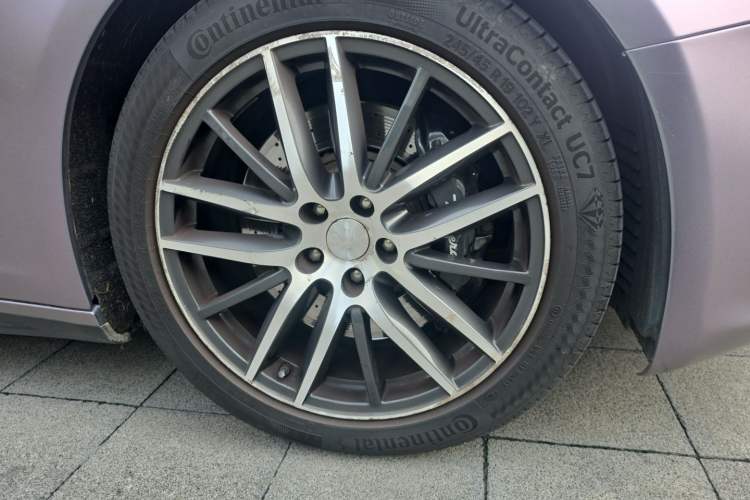 Used Maserati Ghibli 2014 3.0T S Q4 Right Front Wheel Hub