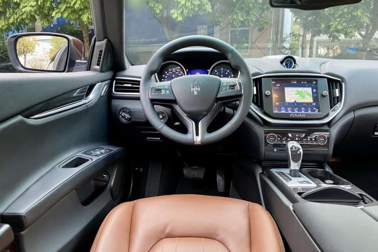 Used Maserati Ghibli 2014 3.0T Standard Edition Steering Wheel