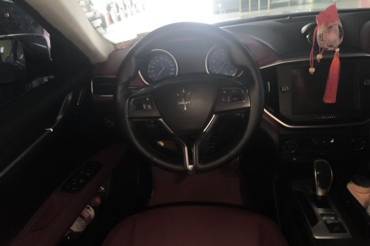 Used Maserati Ghibli 2014 3.0T Standard Edition Steering Wheel