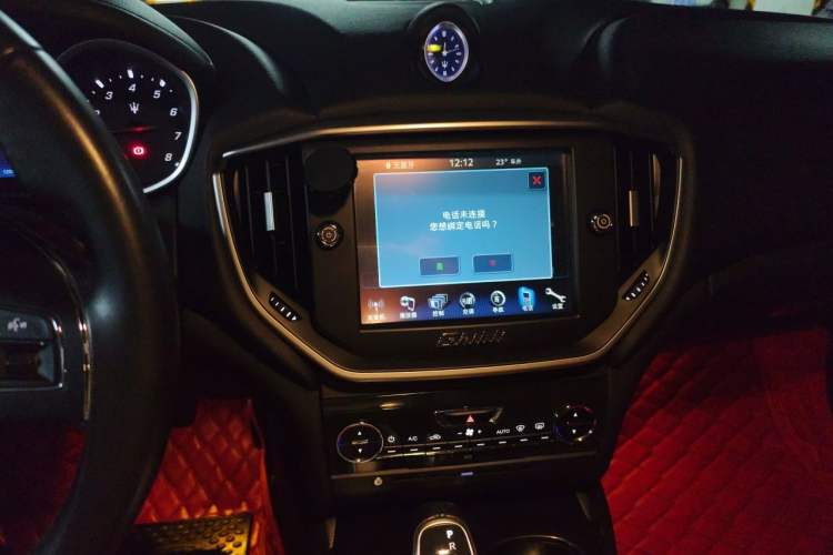Used Maserati Ghibli 2014 3.0T Standard Edition Audio And AC Panel