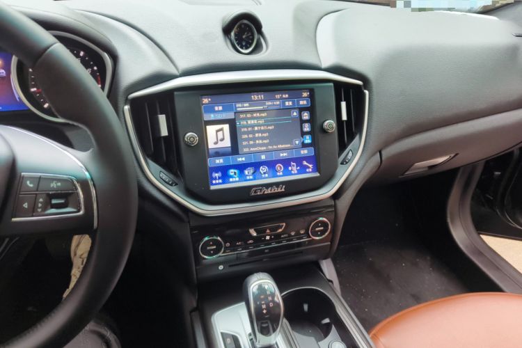 Used Maserati Ghibli 2014 3.0T Standard Edition Audio And AC Panel