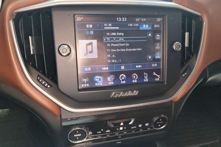 Used Maserati Ghibli 2014 3.0T Standard Edition Audio And AC Panel
