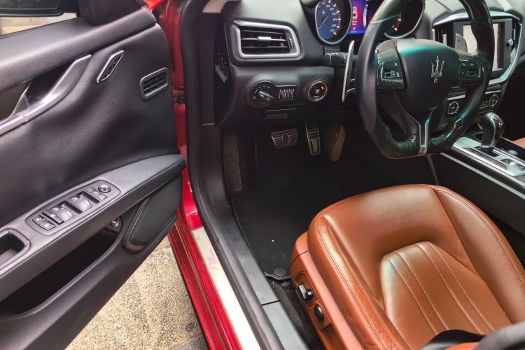 Used Maserati Ghibli 2014 3.0T Standard Edition Driver Seat