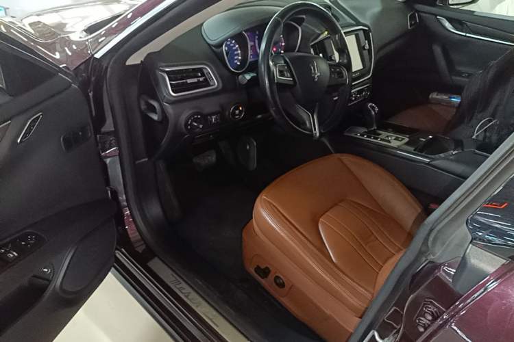 Used Maserati Ghibli 2014 3.0T Standard Edition Driver Seat