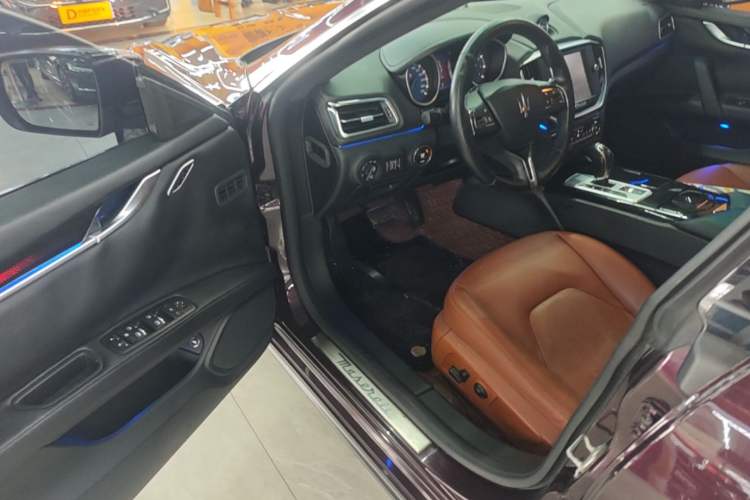 Used Maserati Ghibli 2014 3.0T Standard Edition Driver Seat