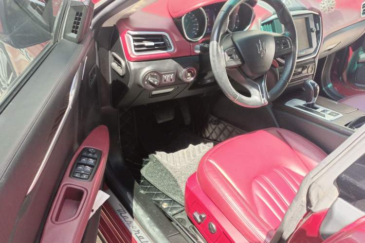 Used Maserati Ghibli 2014 3.0T Standard Edition Driver Seat