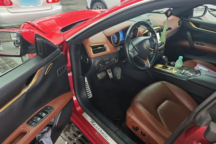 Used Maserati Ghibli 2014 3.0T S Driver Seat