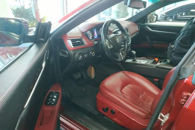 Used Maserati Ghibli 2014 3.0T Standard Edition Driver Seat
