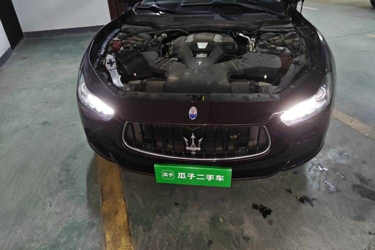 Used Maserati Ghibli 2014 3.0T Standard Edition Engine Bay