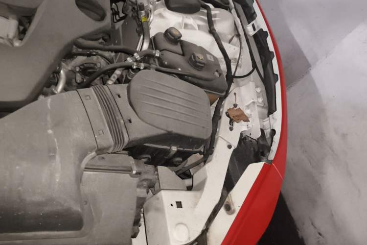 Used Maserati Ghibli 2014 3.0T Standard Edition Engine Bay Left