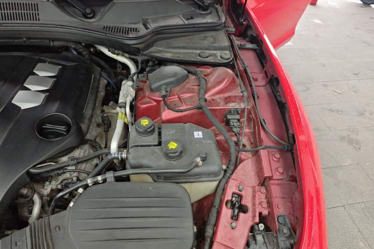 Used Maserati Ghibli 2014 3.0T S Engine Bay Left