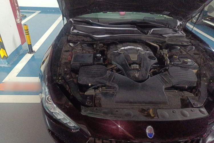 Used Maserati Ghibli 2014 3.0T Standard Edition Engine Bay Right