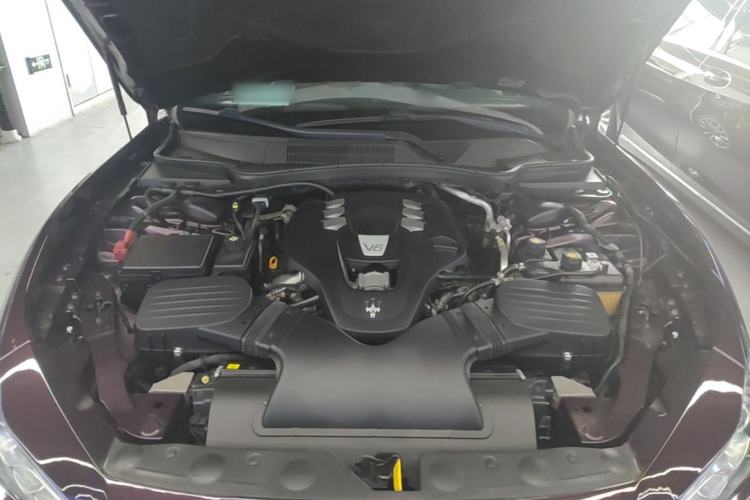 Used Maserati Ghibli 2014 3.0T Standard Edition Engine Bay