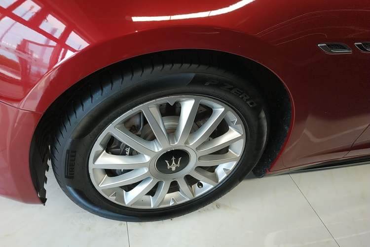 Used Maserati Ghibli 2014 3.0T Standard Edition Exterior 3
