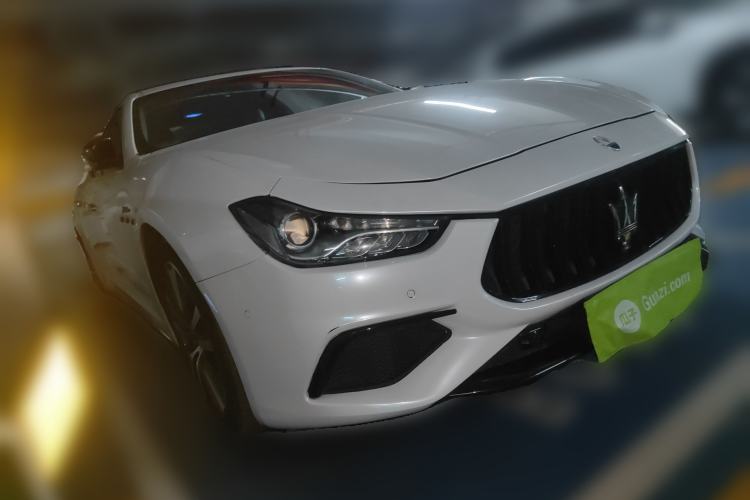 Used Maserati Ghibli 2014 3.0T Standard Edition Front Right 45 Deg