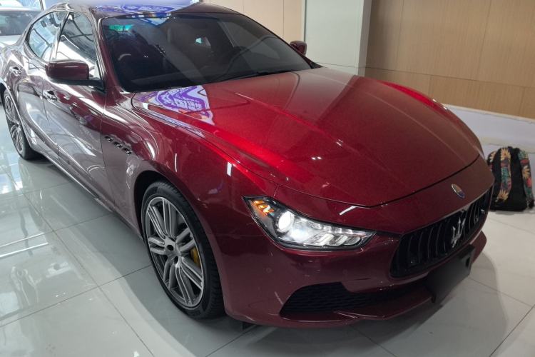 Used Maserati Ghibli 2014 3.0T Standard Edition Front Right 45 Deg