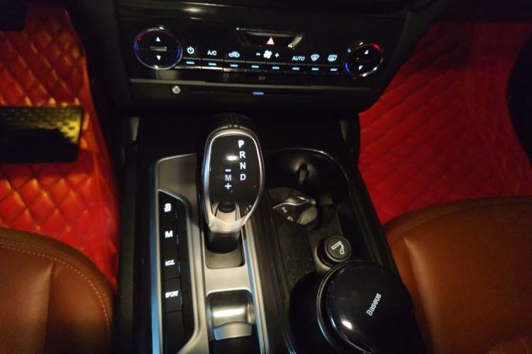 Used Maserati Ghibli 2014 3.0T Standard Edition Gear Lever