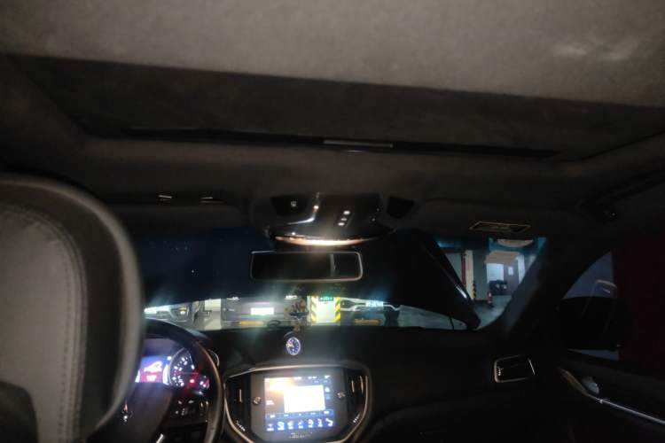 Used Maserati Ghibli 2014 3.0T Standard Edition Headliner