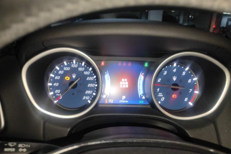Used Maserati Ghibli 2014 3.0T Standard Edition Instrument Cluster