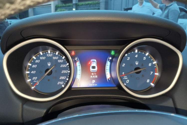 Used Maserati Ghibli 2014 3.0T Standard Edition Instrument Cluster