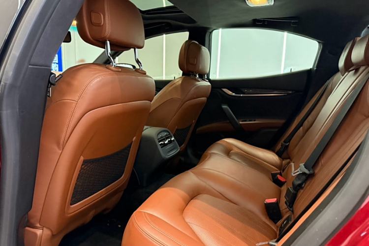 Used Maserati Ghibli 2014 3.0T Standard Edition Interior 7