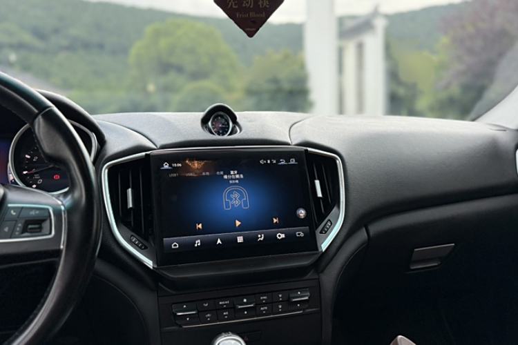 Used Maserati Ghibli 2014 3.0T Standard Edition Interior 9