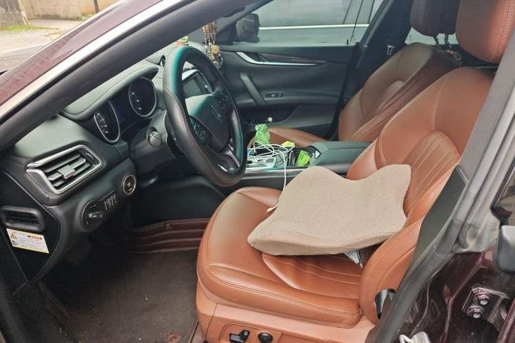 Used Maserati Ghibli 2014 3.0T Standard Edition Left Front Seat