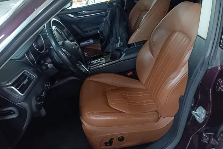 Used Maserati Ghibli 2014 3.0T Standard Edition Left Front Seat