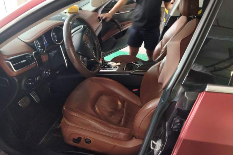 Used Maserati Ghibli 2014 3.0T Standard Edition Left Front Seat