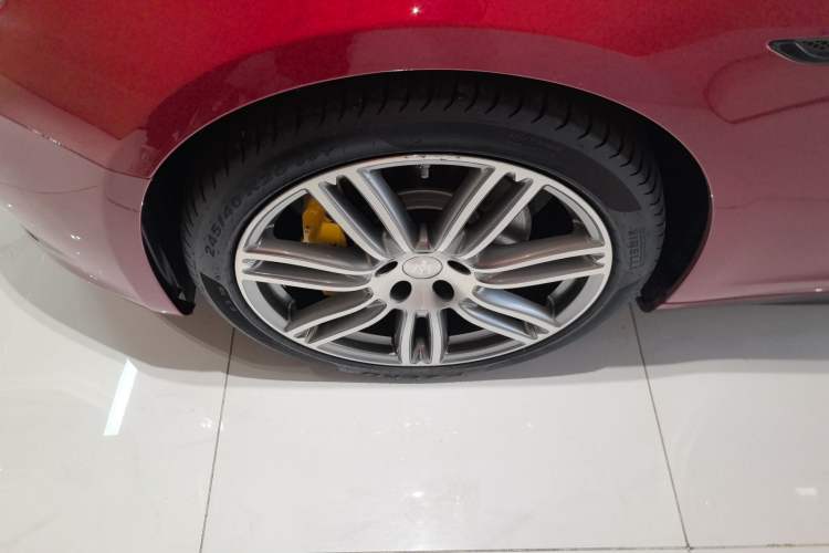 Used Maserati Ghibli 2014 3.0T Standard Edition Left Front Wheel Hub
