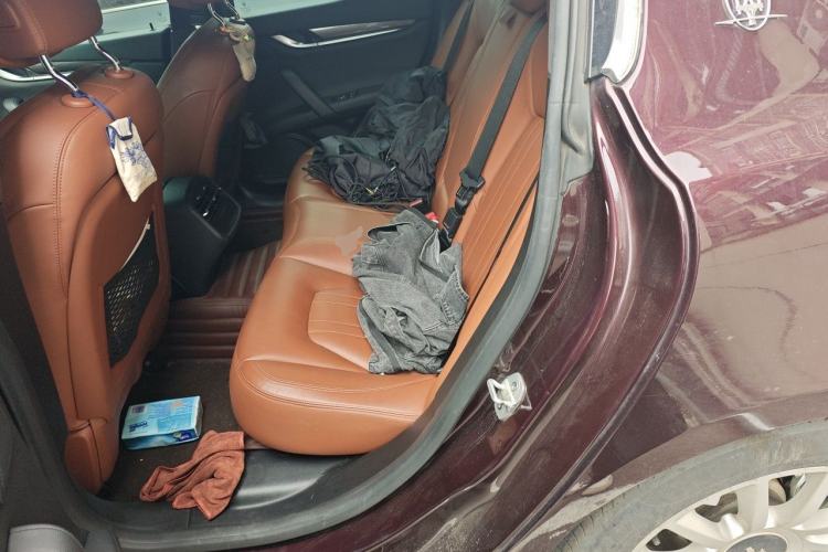 Used Maserati Ghibli 2014 3.0T Standard Edition Left Rear Seat