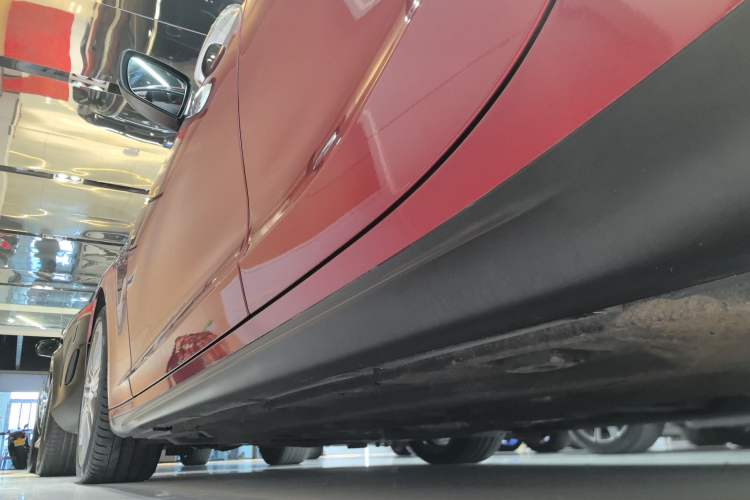 Used Maserati Ghibli 2014 3.0T Standard Edition Left Side Sill