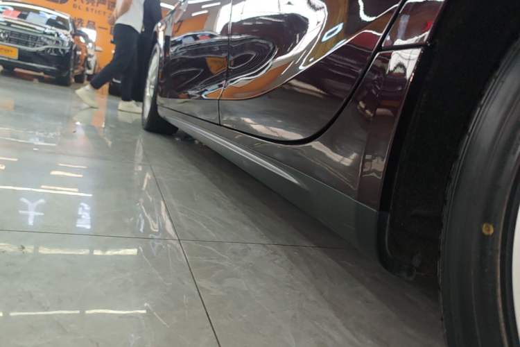 Used Maserati Ghibli 2014 3.0T Standard Edition Left Side Sill