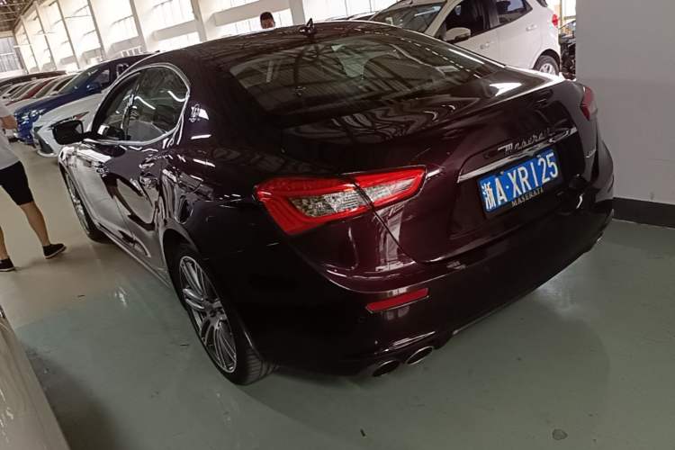 Used Maserati Ghibli 2014 3.0T Standard Edition Rear Left 45 Deg