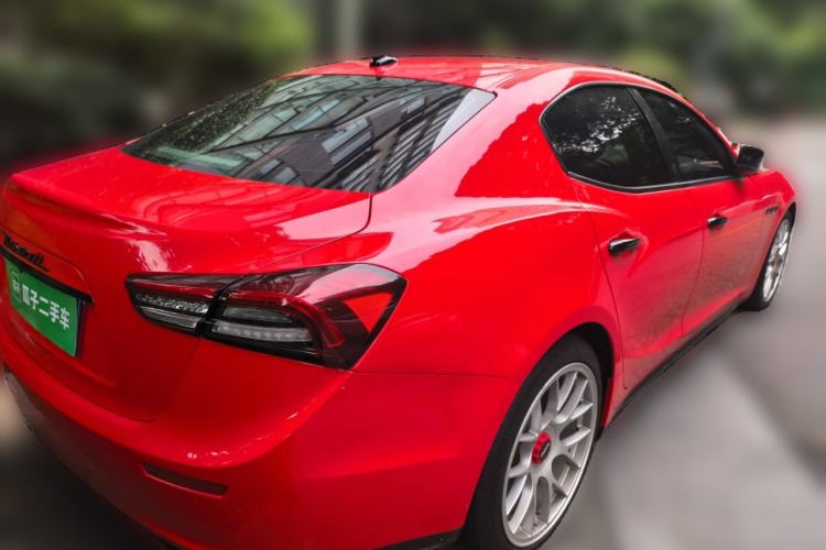 Used Maserati Ghibli 2014 3.0T Standard Edition Rear Right 45 Deg
