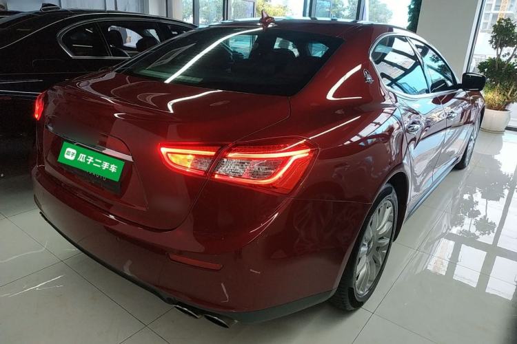 Used Maserati Ghibli 2014 3.0T Standard Edition Rear Right 45 Deg