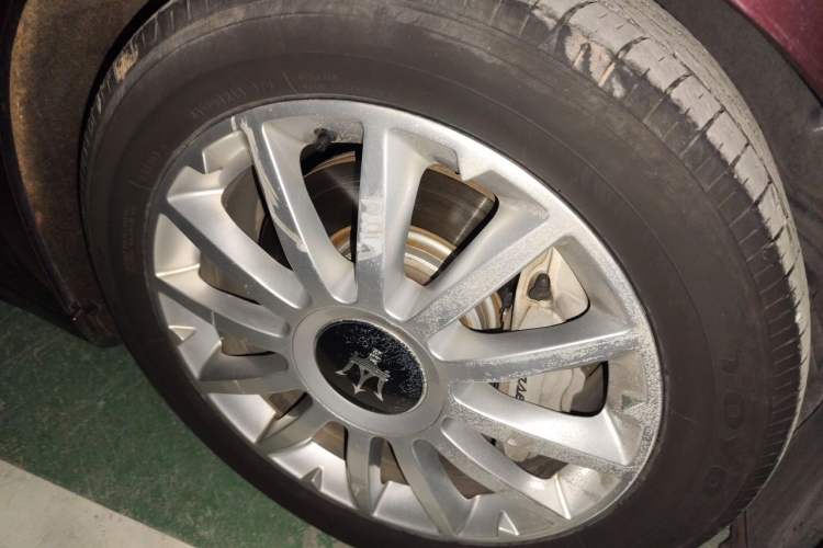 Used Maserati Ghibli 2014 3.0T Standard Edition Right Front Wheel Hub