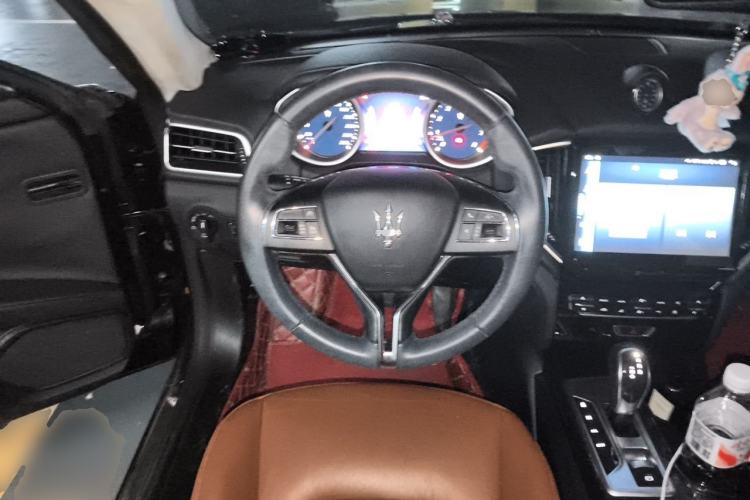 Used Maserati Ghibli 2014 3.0T Standard Edition Steering Wheel