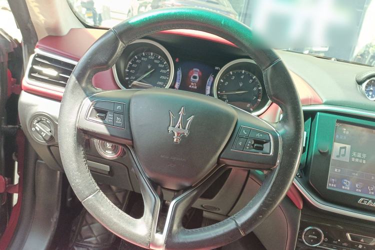 Used Maserati Ghibli 2014 3.0T Standard Edition Steering Wheel