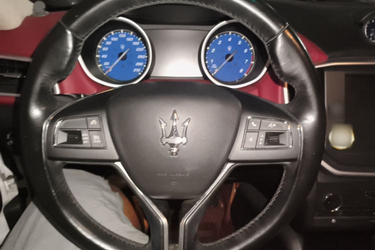 Used Maserati Ghibli 2014 3.0T Standard Edition Steering Wheel