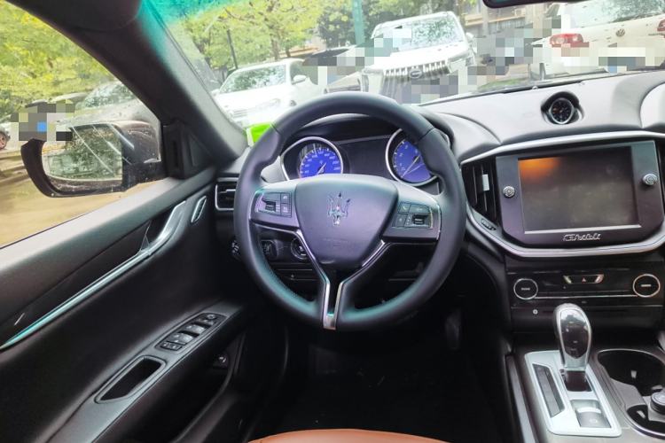 Used Maserati Ghibli 2014 3.0T Standard Edition Steering Wheel