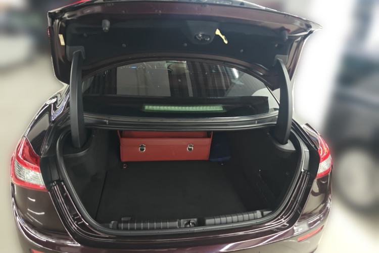 Used Maserati Ghibli 2014 3.0T Standard Edition Trunk