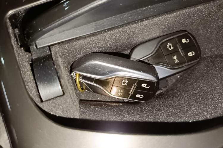 Used Maserati Ghibli 2014 3.0T Standard Edition Vehicle Key