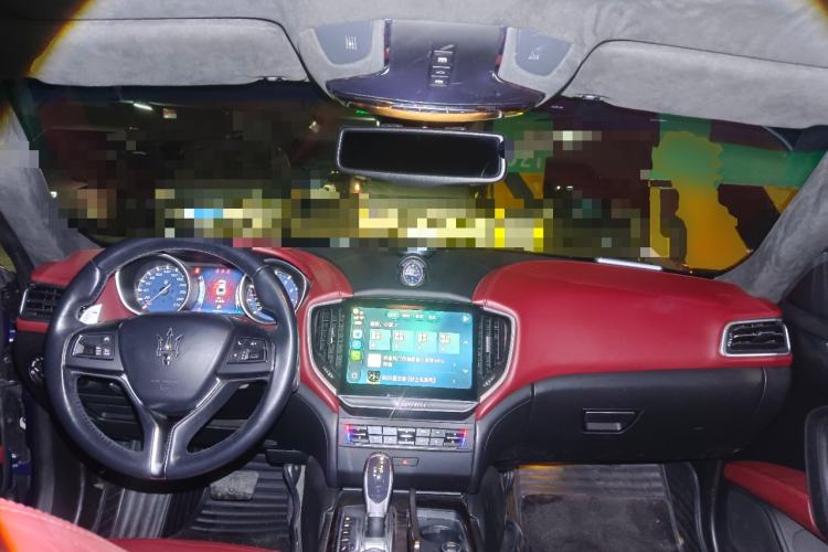 Used Maserati Ghibli 2014 3.0T S Q4 Center Console