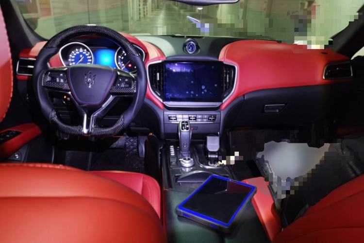 Used Maserati Ghibli 2014 3.0T Standard Edition Center Console