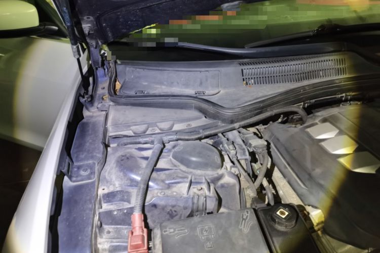Used Maserati Ghibli 2014 3.0T Standard Edition Engine Bay Right