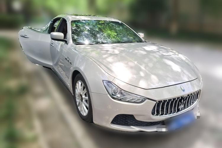 Used Maserati Ghibli 2014 3.0T Standard Edition Front Right 45 Deg