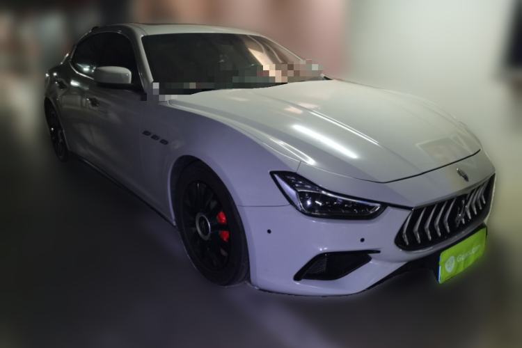 Used Maserati Ghibli 2014 3.0T Standard Edition Front Right 45 Deg