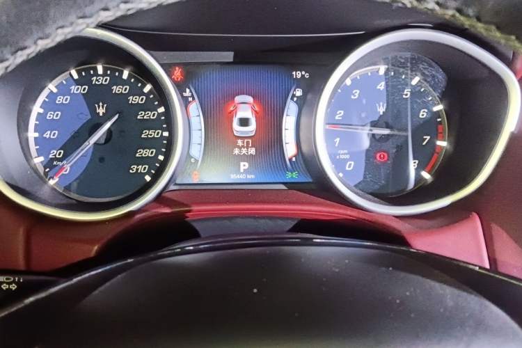 Used Maserati Ghibli 2014 3.0T S Q4 Instrument Cluster