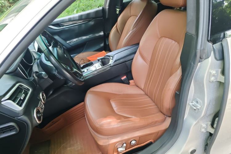 Used Maserati Ghibli 2014 3.0T Standard Edition Left Front Seat